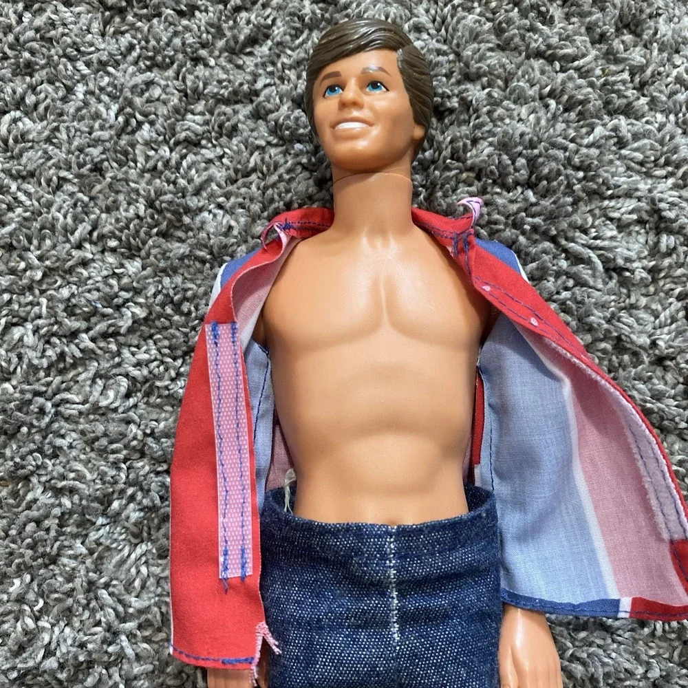 1968 Ken Body Molded Brown Hair Blue Eyes 1983 Head ~ Hong Kong